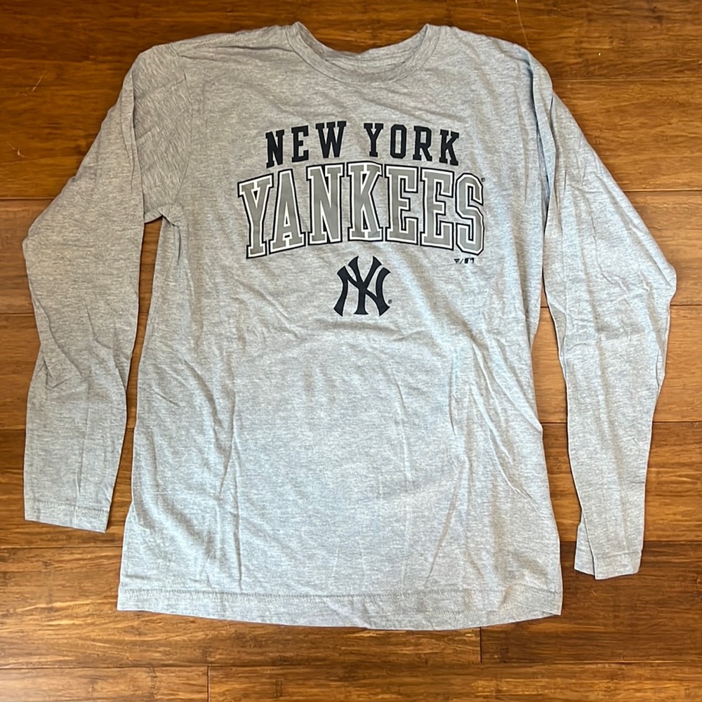 Fanatics New York Yankees Grey T Shirt